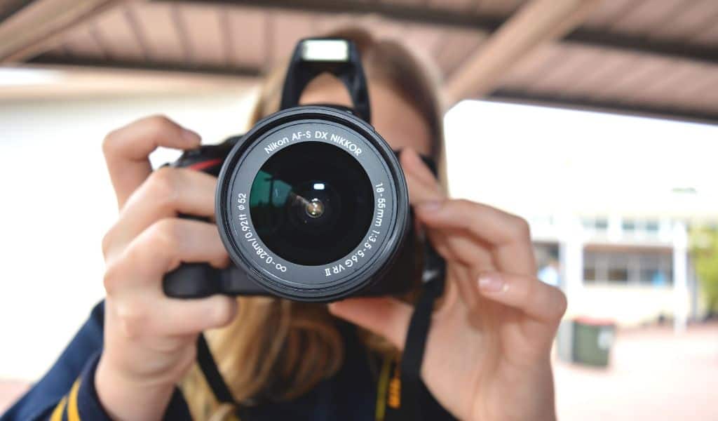 Best mirrorless camera for travel 2020 edit and compact camera reviews